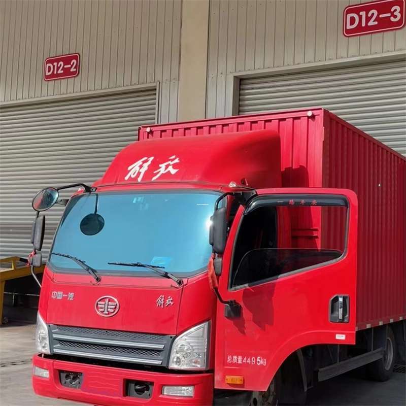 房山区阿拉尔市物流专线：大件快运与进仓出口的高效之旅